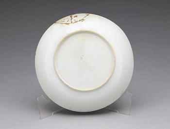 TALLRIK, porslin, Kina. 1700-talets första hälft.