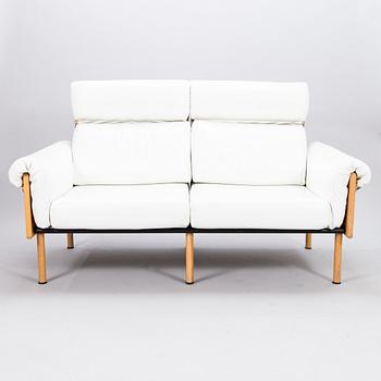 YRJÖ KUKKAPURO, sohva, "Ateljee", Haimi/Avarte 1900-luvun loppu.