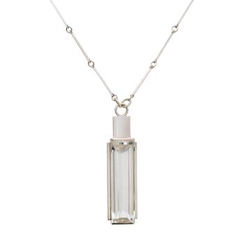 368. A Wiwen Nilsson sterling facet cut rock crystal pendant and chain, Lund 1933.