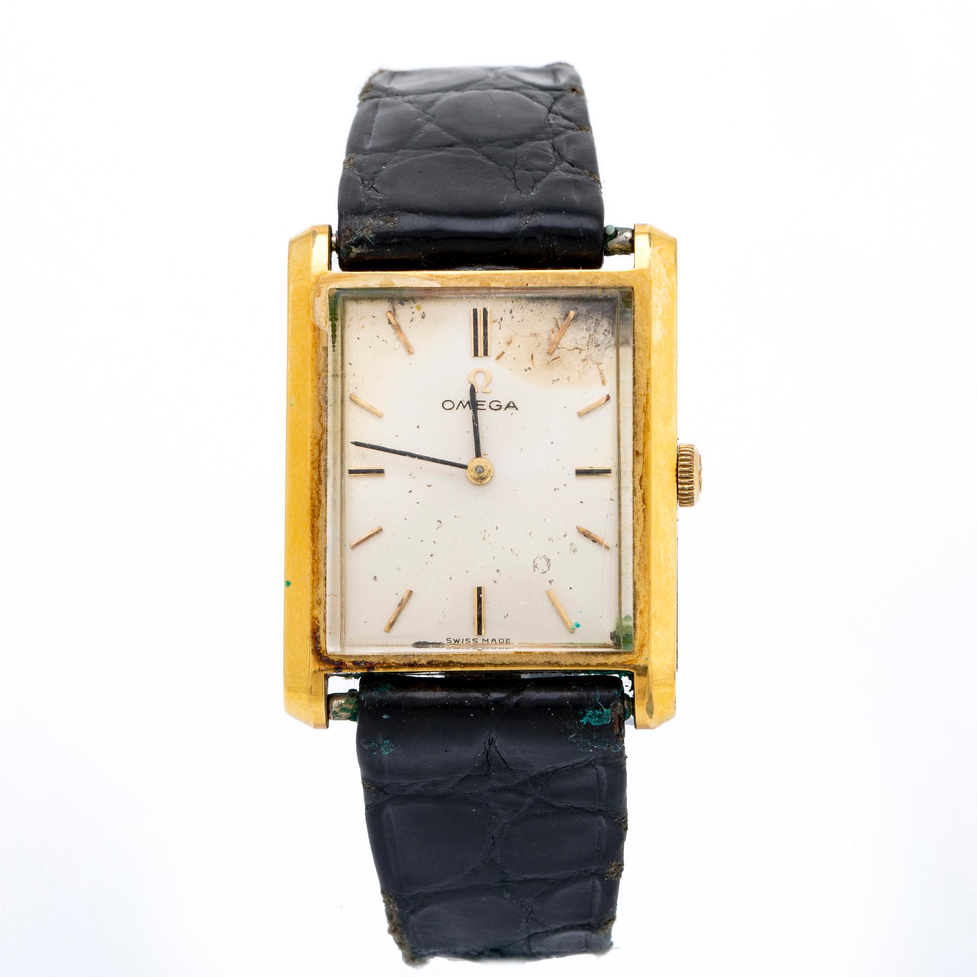 Omega, armbandsur ca 25 x 28 mm.