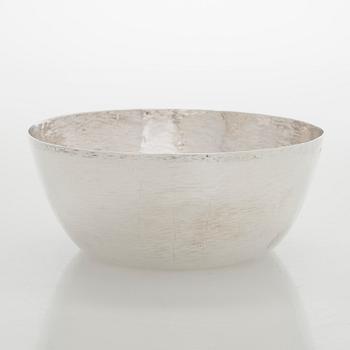 Tapio Wirkkala, malja, sterlinghopeaa, Kultakeskus, Hämeenlinna 1970.