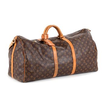 233. LOUIS VUITTON, resväska / weekendbag "Keepall Bandouliere 60".