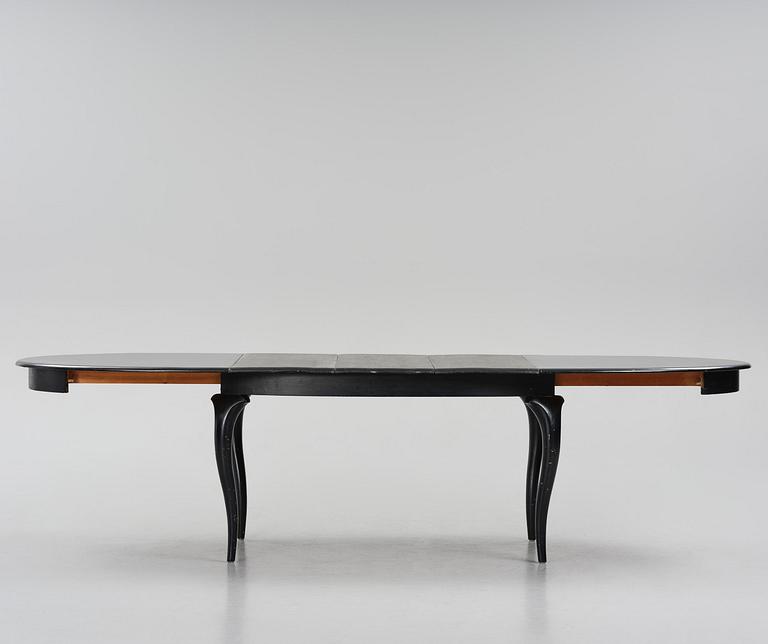 Uno Åhrén, a Swedish Grace dining table, 1920s.