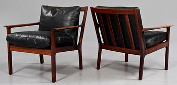 FÅTÖLJER, ett par, "Nr. 935", Fredrik A Kayser, Vatne Möbler, Norge, 1900-talets andra hälft.