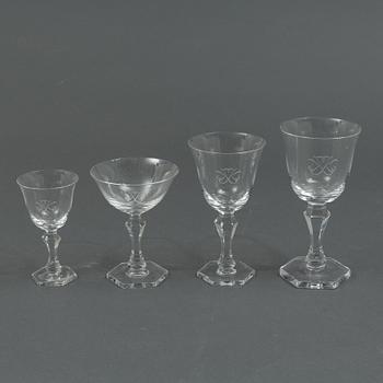 Elis Bergh, a 38-piece 'Gustaf Adolf' glass service, Kosta.