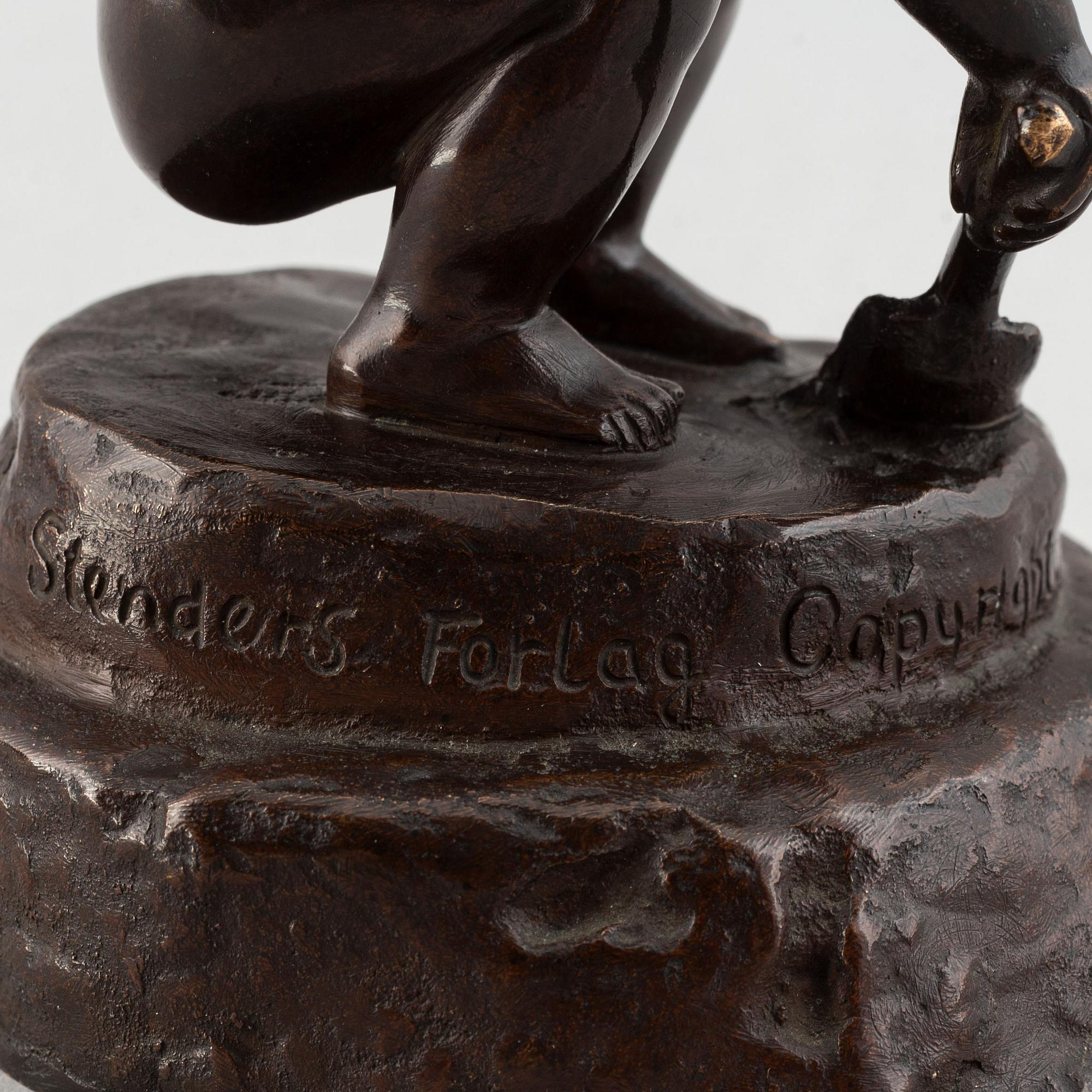 Anders Jensen Bundgaard, skulptur, brons, signerad och daterad 10 juli 1912.