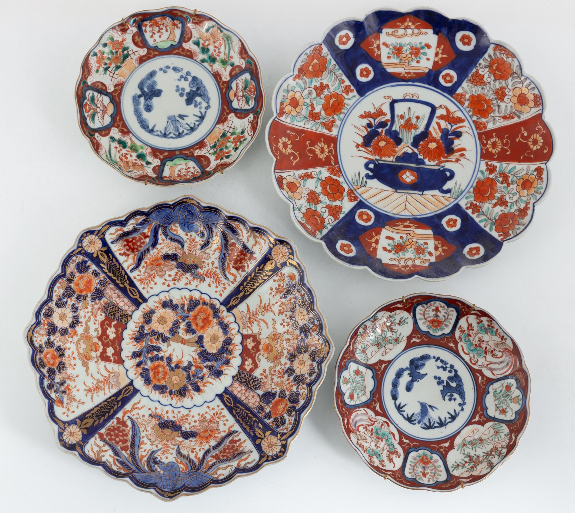 A group of four Japanese imari dishes, 19th and 20th century.