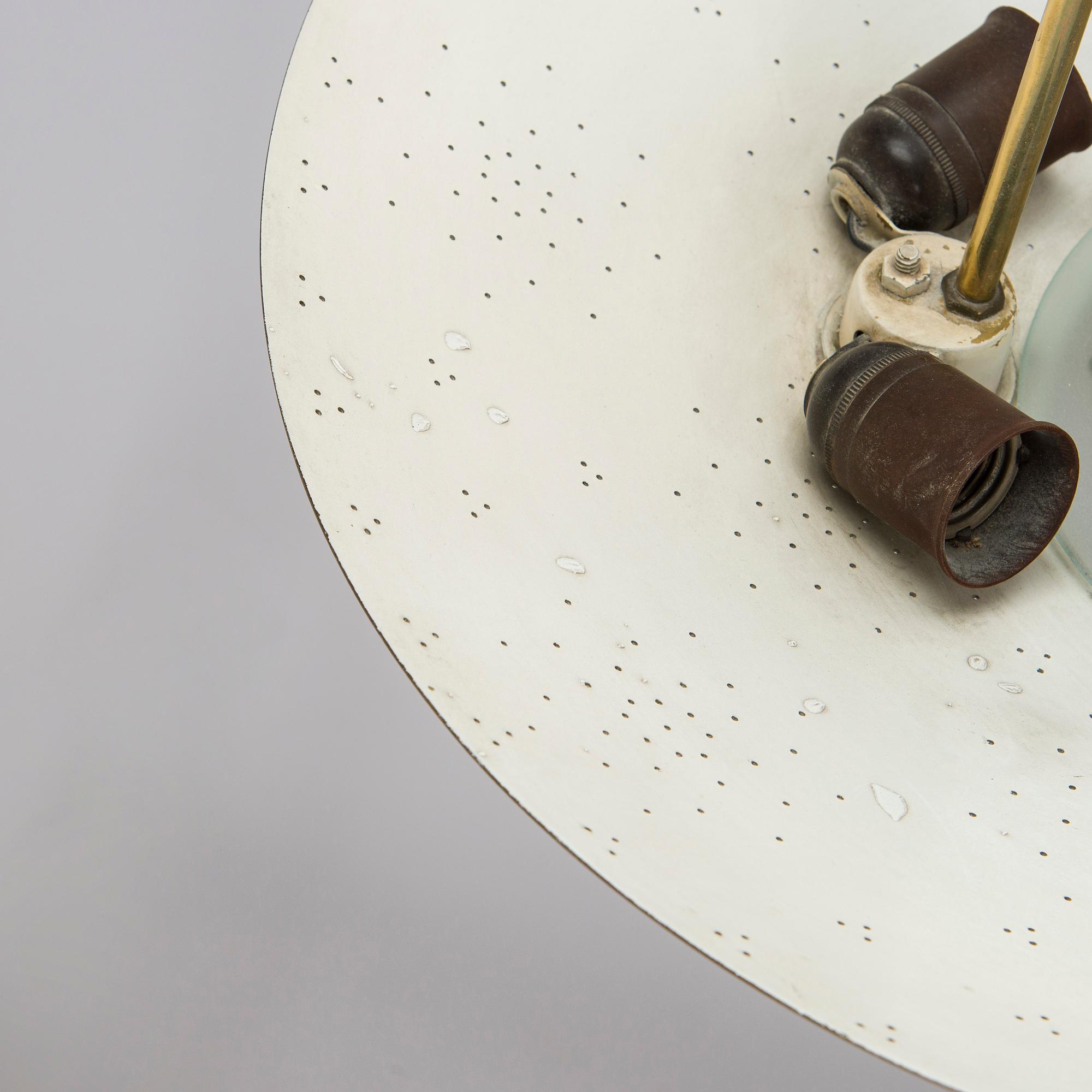 Paavo Tynell, a mid-20th-century '9060' pendant light for Taito, Finland.
