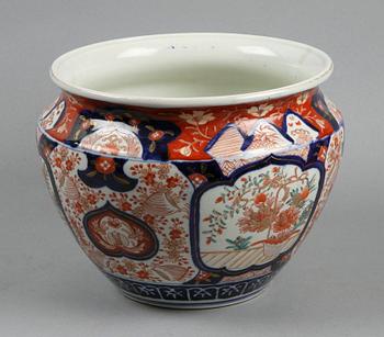 YTTERFODER, porslin, Imari Japan. Omkring 1900.