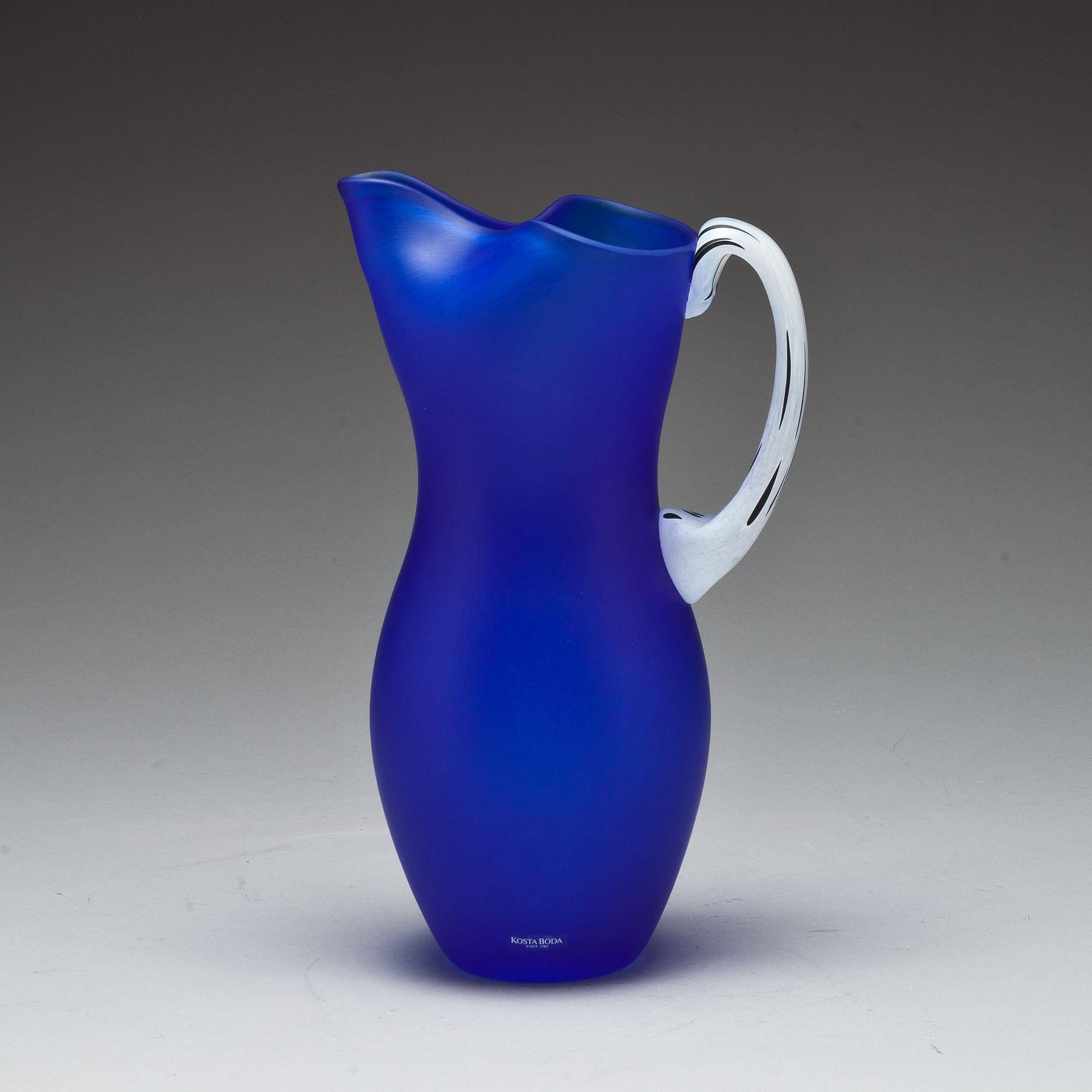KARAFF, glas. Gunnel Sahlin "Amazon" Kosta Boda.