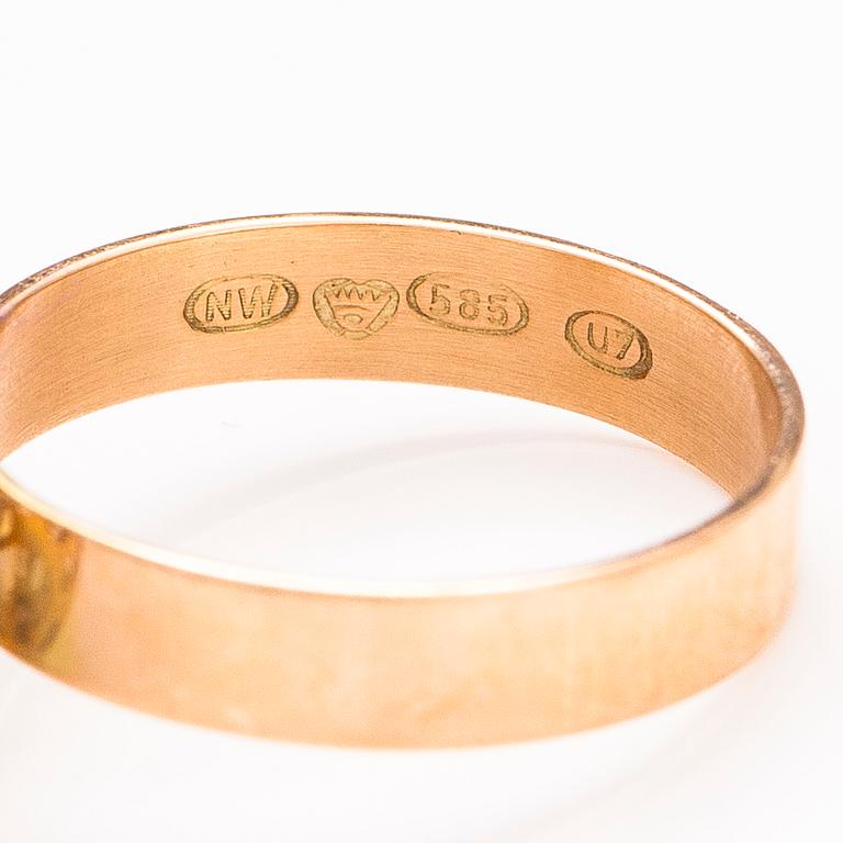 LIISA VITALI, A 14K gold ring and pendant "Leppäkerttu". Westerback, Helsinki 1973.