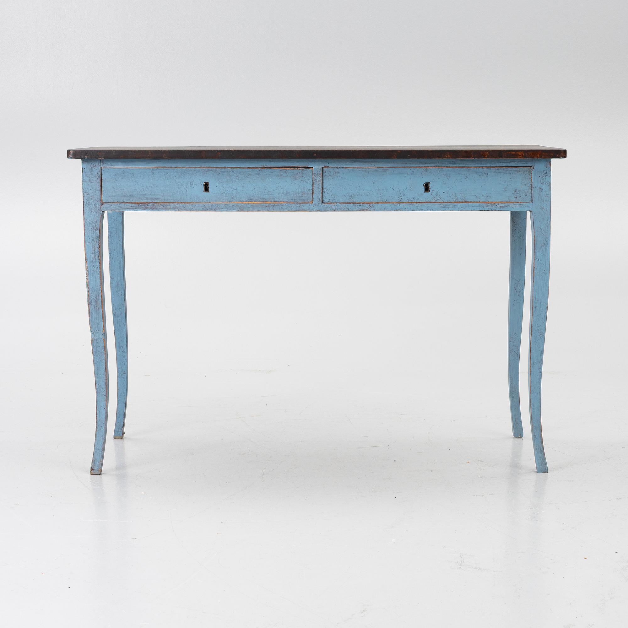 An early 20th century desk.