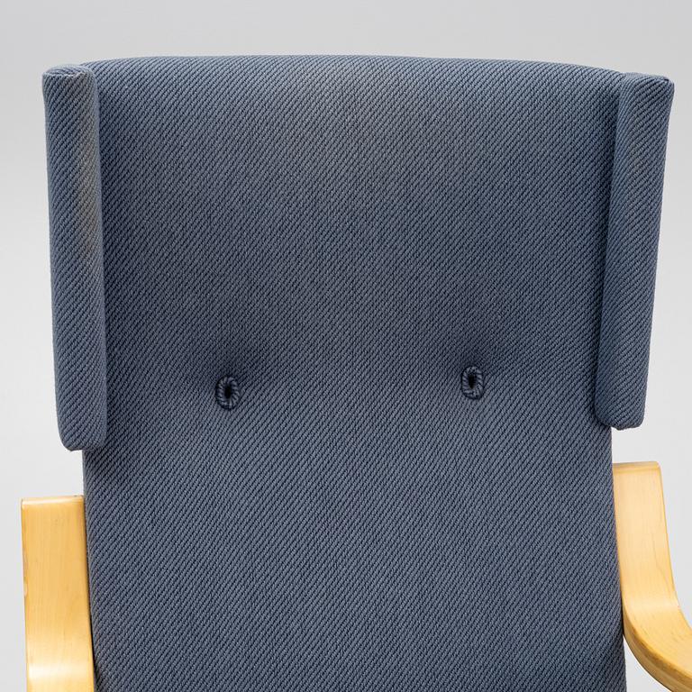 Alvar Aalto, a model 401 armchair, Artek, Finland.