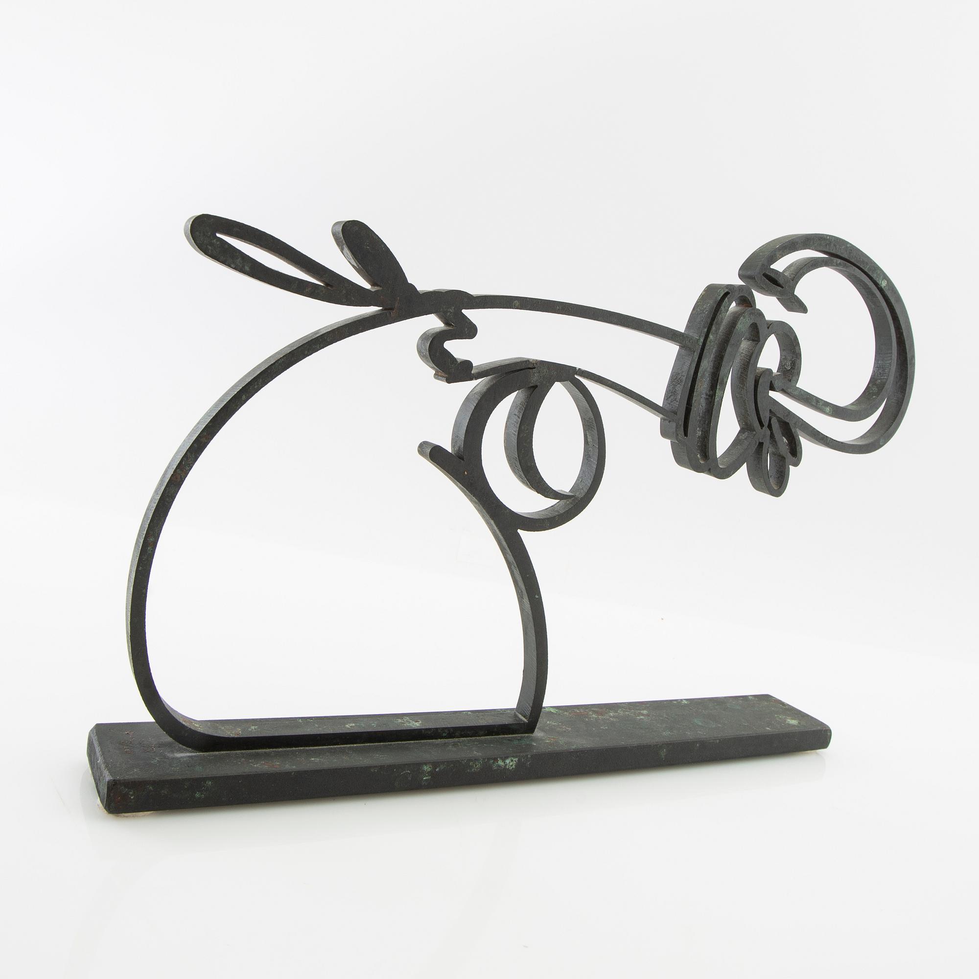 Carl Fredrik Reuterswärd, Sculpture "Non violence".