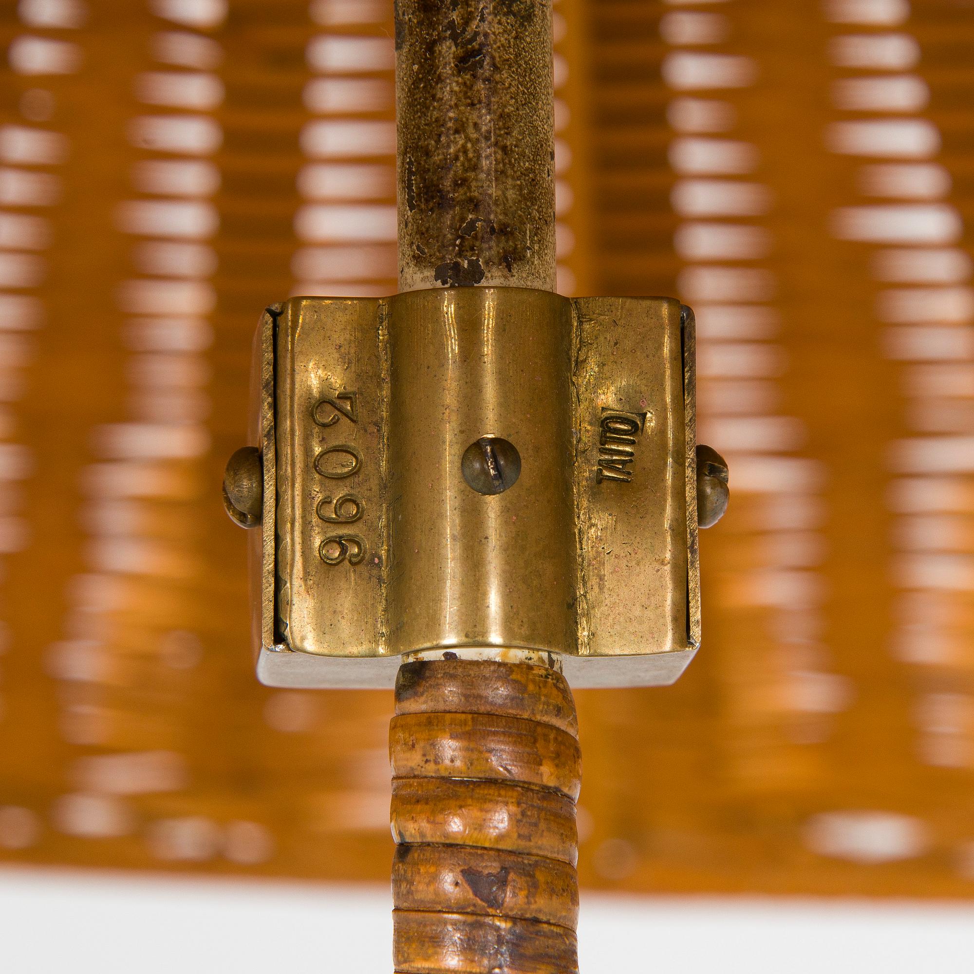 Paavo Tynell, golvlampa, modell 9602 för Taito 1900-talets mitt.