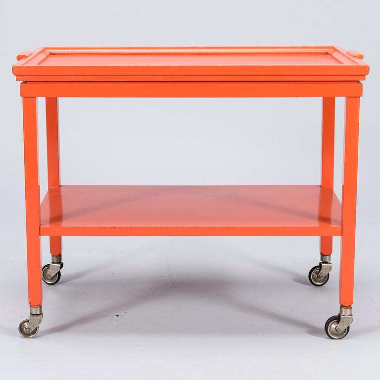 Margareta T. Nordman, A 1930s serving tray table for Oy Stockmann Ab, Keravan puusepäntehdas, Finland.