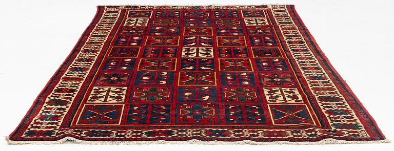 A semi-antique, Chahar Mahal/Bakhtiari carpet, approximately 318 x 205 cm.