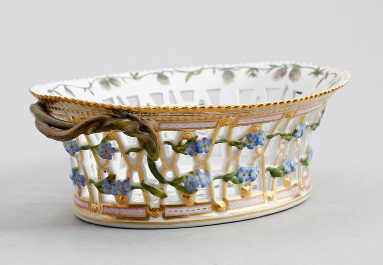 GALLERSKÅL, porslin, Flora Danica, Royal Copenhagen.