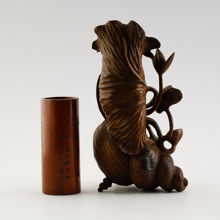 VASER, 2 st, bambu och trä, Kina, 1900-/2000-tal.