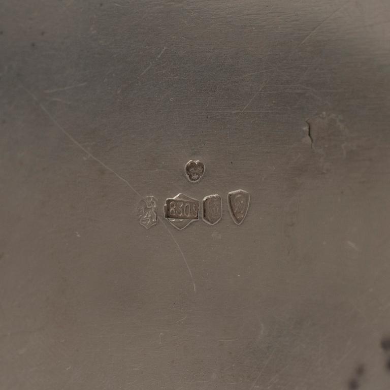 A FOUR PIECE SILVER TEA- AND COFFEE SERVICE, first half of the 20th century. Total weight ca 1300 g.