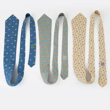 Hermès, three silk ties.