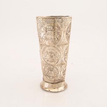 A 19th century Dutch siiver vase, weight 346 grams.