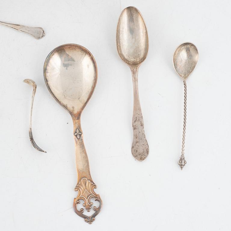 Table accessories, 12 pieces, silver, including mark of Sjögren & Komstadius, Malmö 1930.