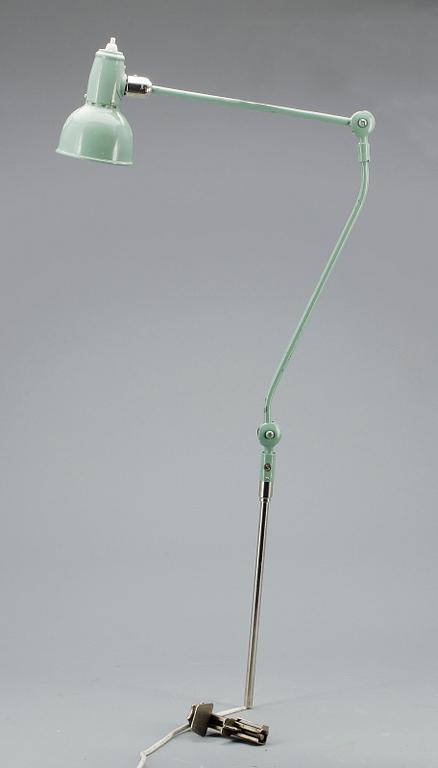 BORDSLAMPA, Triplex lillpendel, Johan Petter Johansson, 1900-talets första hälft.