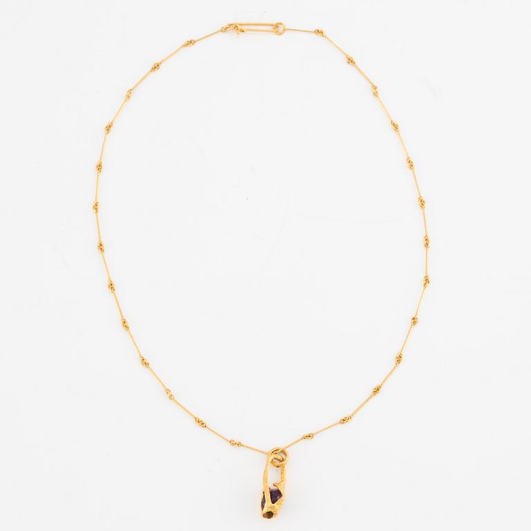 Björn Weckström, necklace, "Renklockan", 18K gold with amethyst, Lapponia.