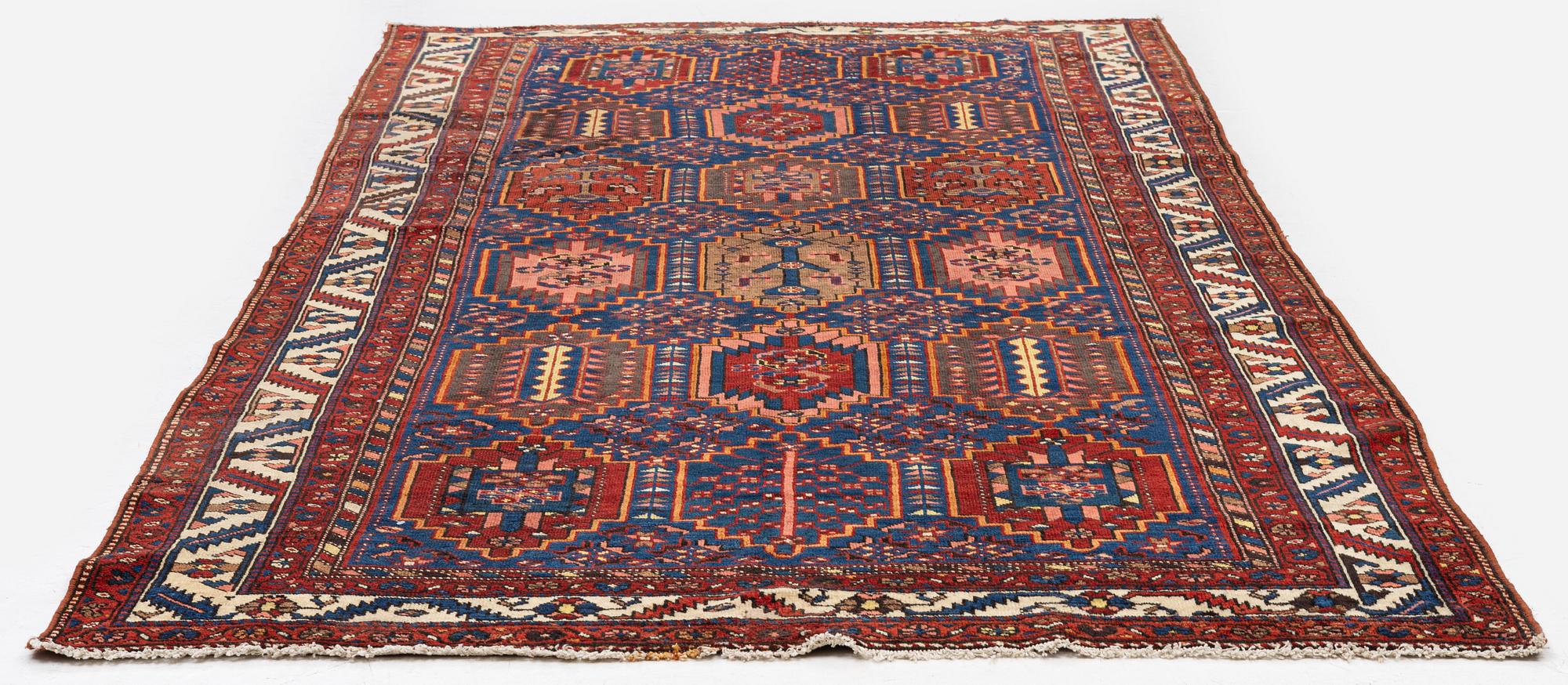 A semi-antique Baba Haydar carpet, Chahar Mahal and Bakhtiari region, West Persia, c. 297 x 156 cm.