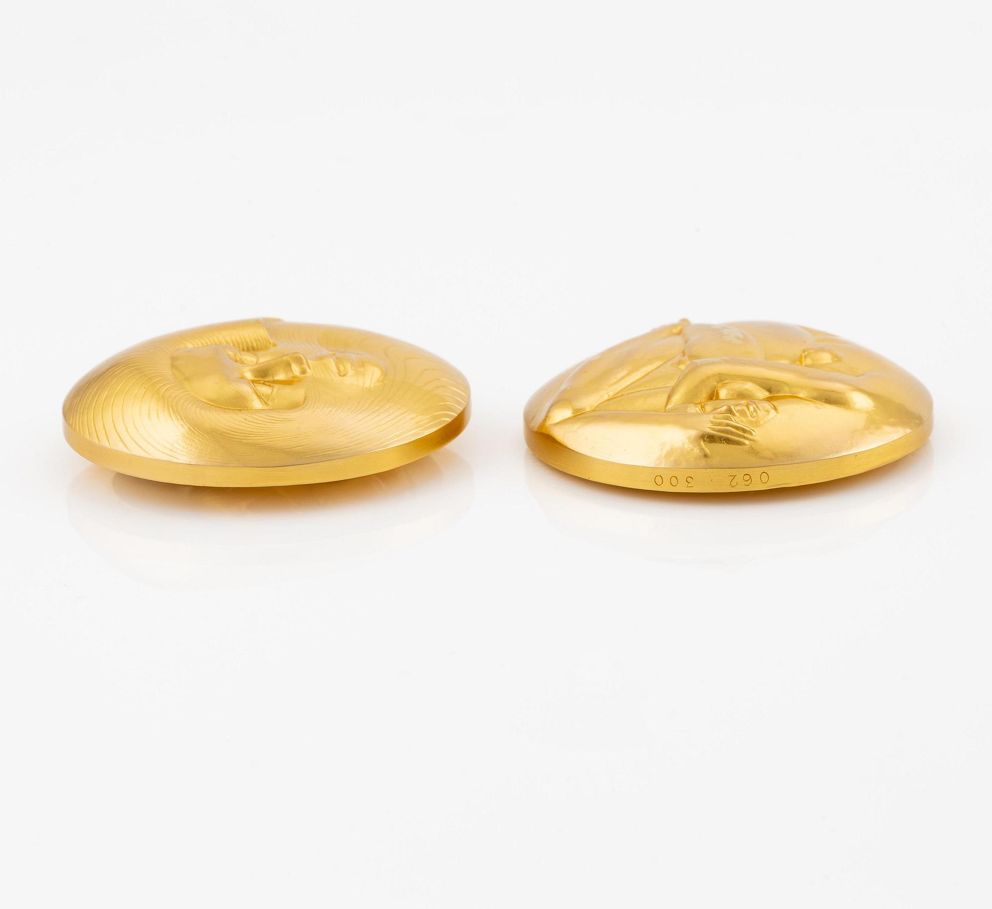 Kauko Räsänen, commemorative medal, 18K gold, Sporrong, 1972, numbered 062/300, total weight 447 g.