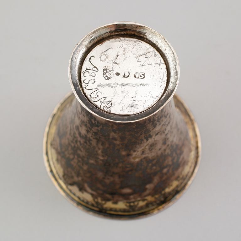 BÄGARE, silver, Johan Söderdahl, Söderköping 1762. Vikt ca 78 gram.