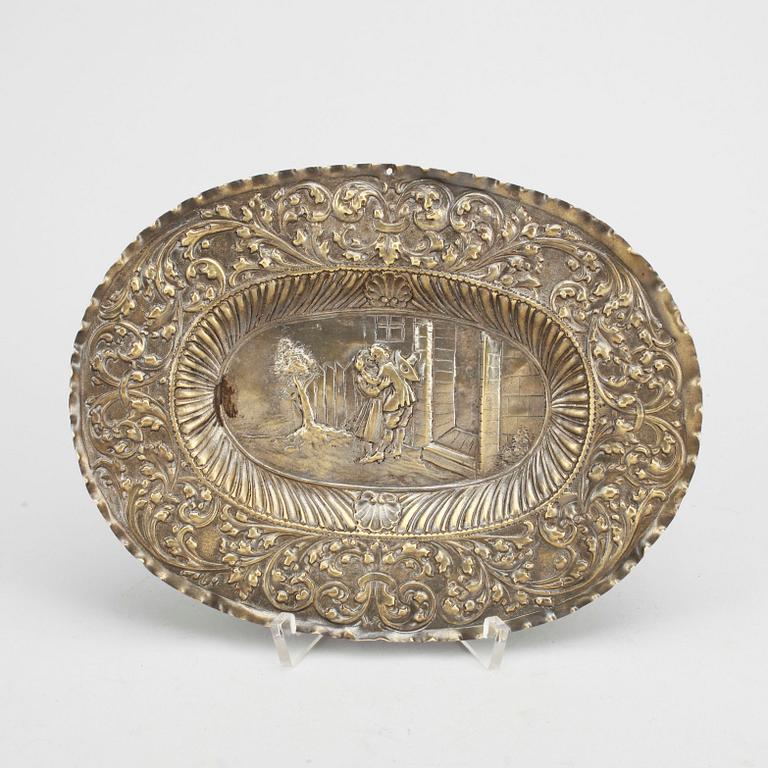 PRESENTERFAT, försilvrad mässing, barock, 1700-tal.