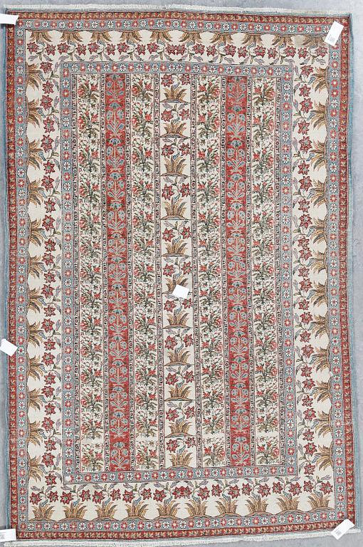 MATTA, old Ghom. Ca 210 x 140 cm.