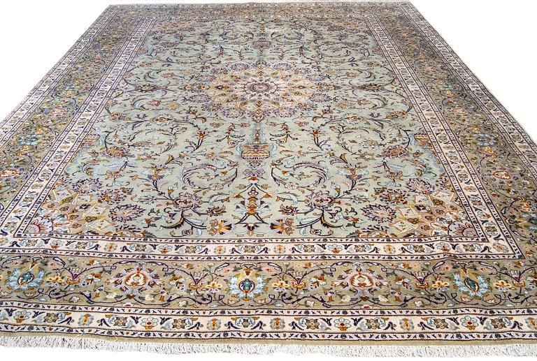 A carpet, Kashan, ca 403 x 295 cm.