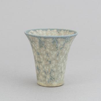 Gunnar Nylund, a set of two stoneware jugs and a vase, Rörstrand, 1950's/60's.