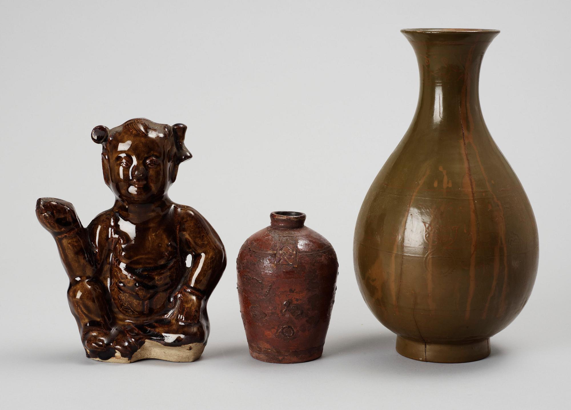 PARTI 3 delar, porslin och lackarbete. 1900-tal.