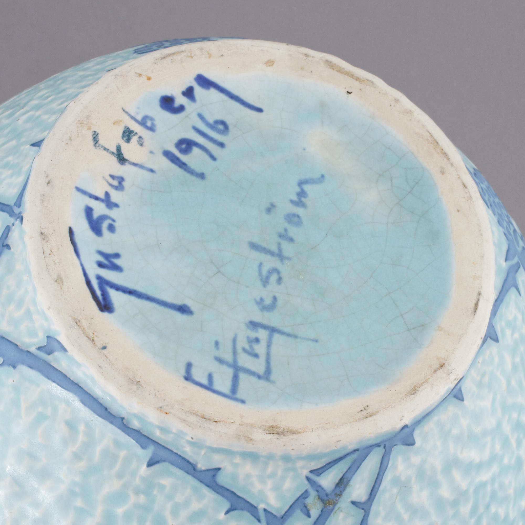 YTTERFODER, flintgods, "Sgarfitto", Elsa Engström, Gustavsberg, 1916.