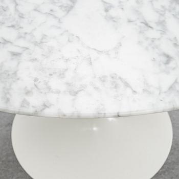 EERO SAARINEN, a marble top 'Tulip' table, Knoll Interational, USA.