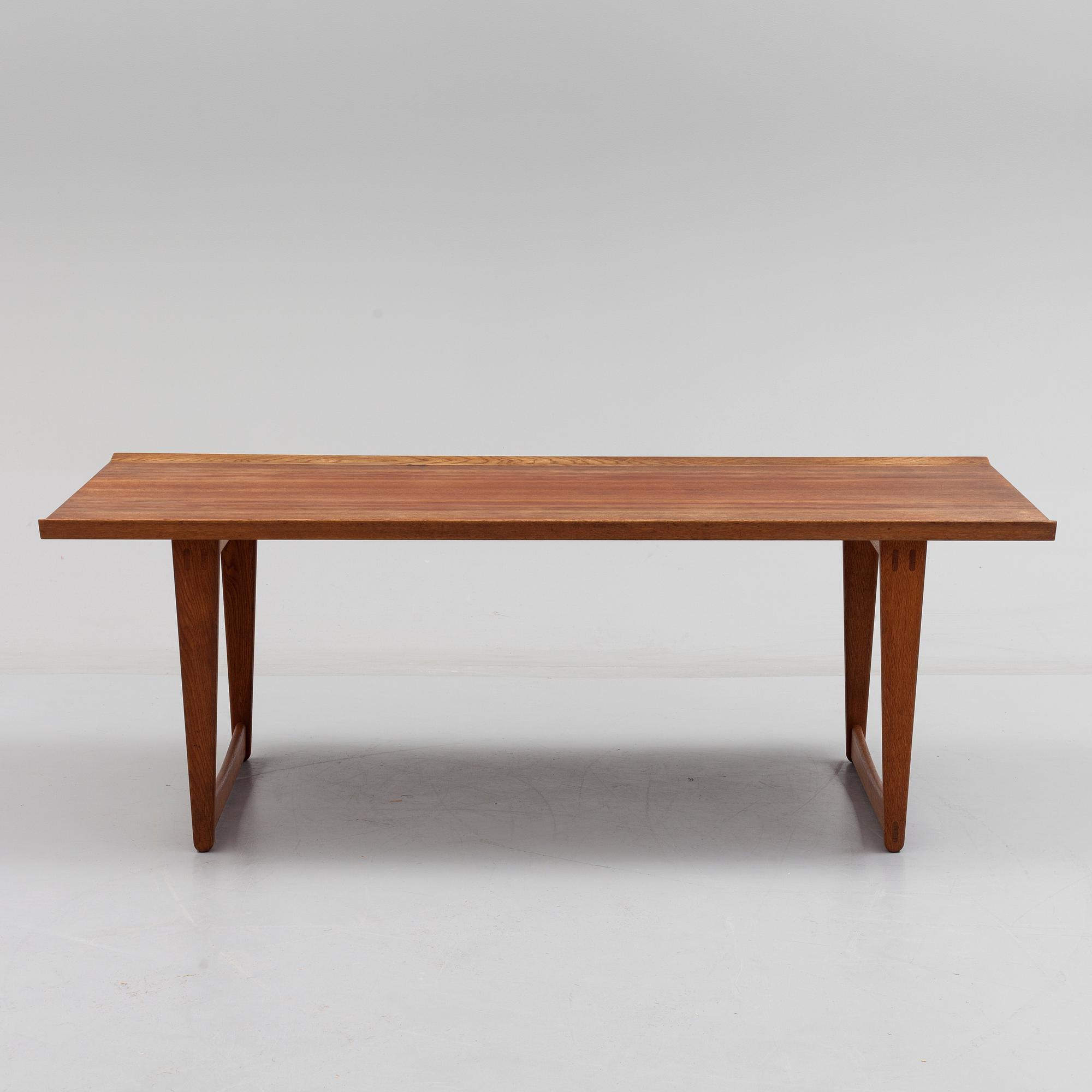 1960s Yngve Ekström coffee table veneered with teak and oak.