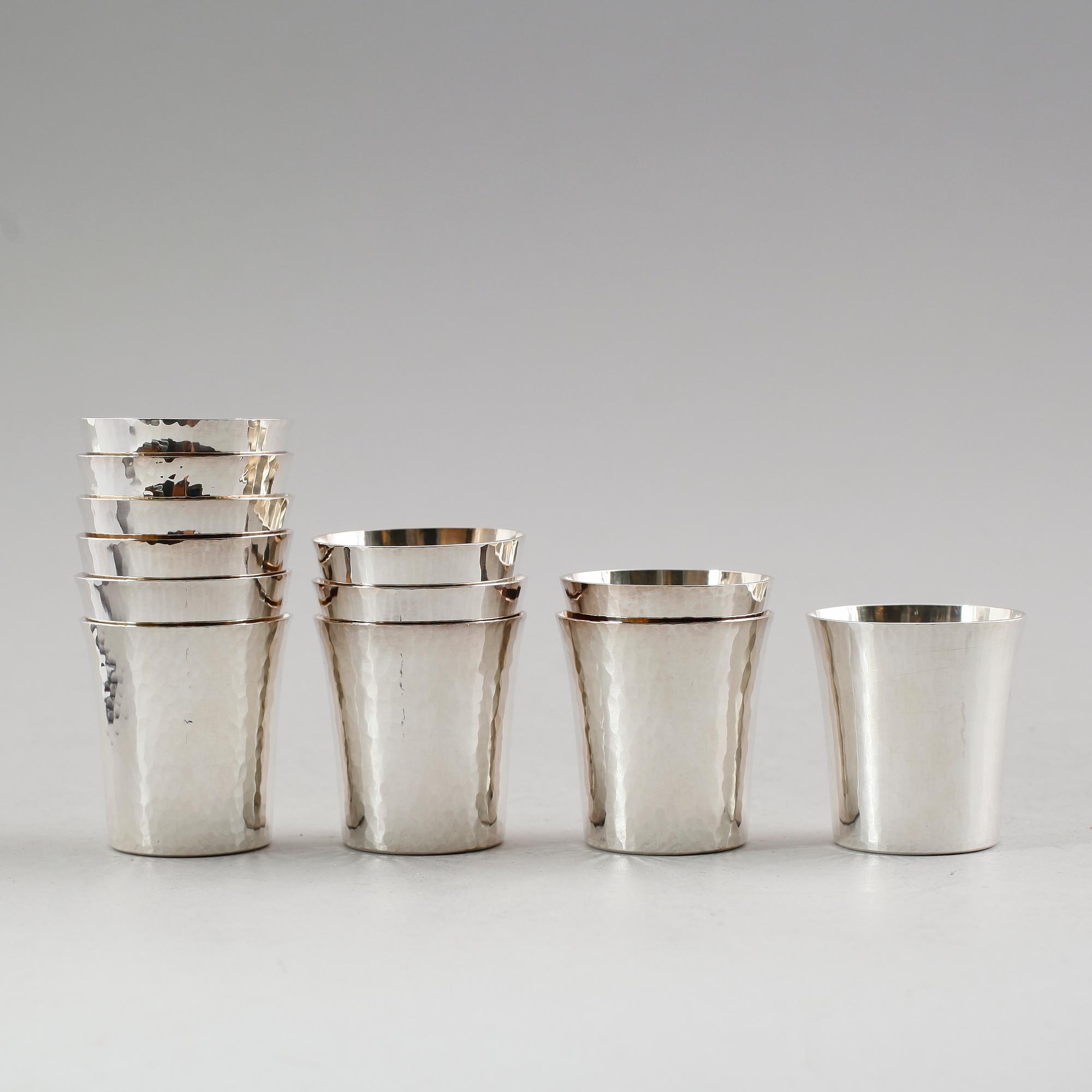 PUNCHMUGGAR, 12 st, silver, Mema, 1975. Vikt ca 479 gram.