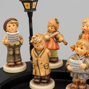 8 ceramic figurines from M.I. Hummel, Goebel, Germany.