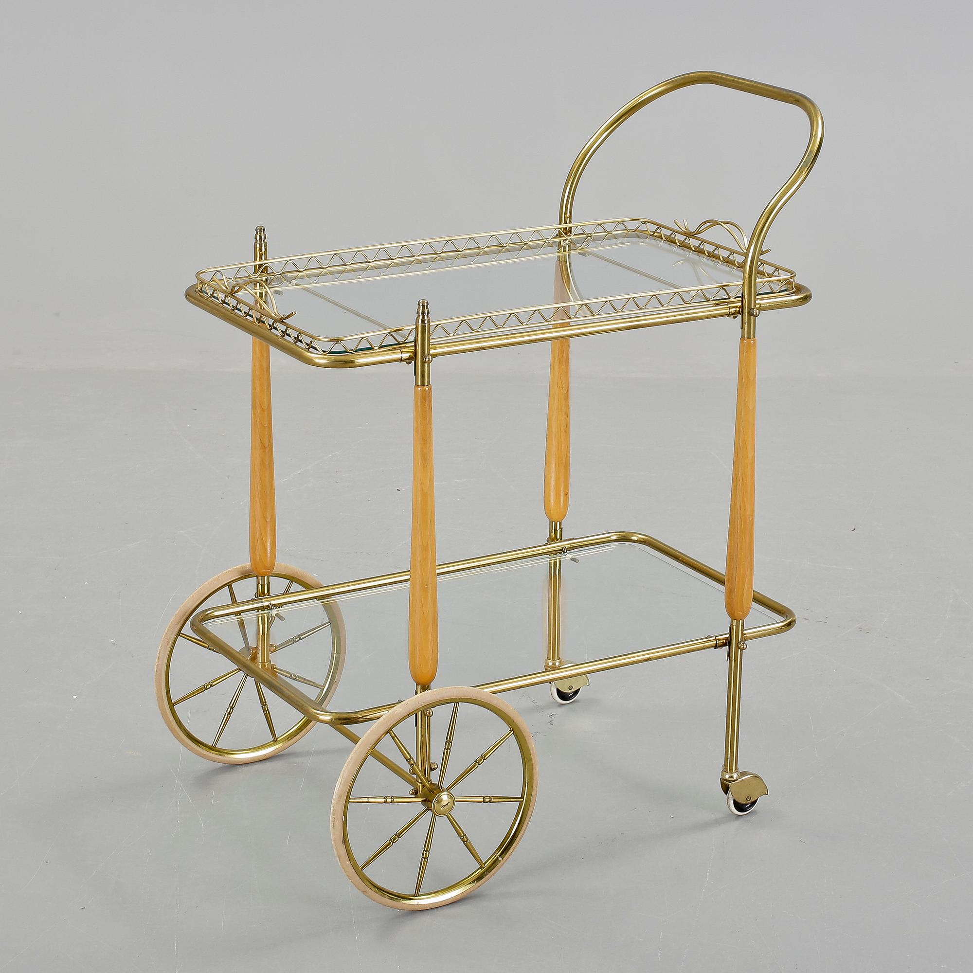 SERVERINGSVAGN, 1900-talets andra hälft.