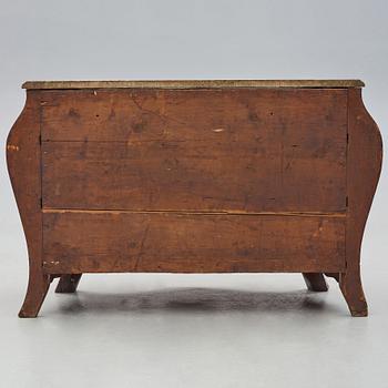 A Swedish Rococo commode attributed to Johan Neijber (master in Stockholm 1768-1795).