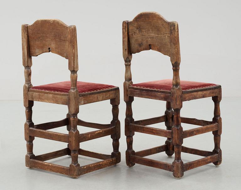 STOLAR, ett par, barock, 1700-tal.