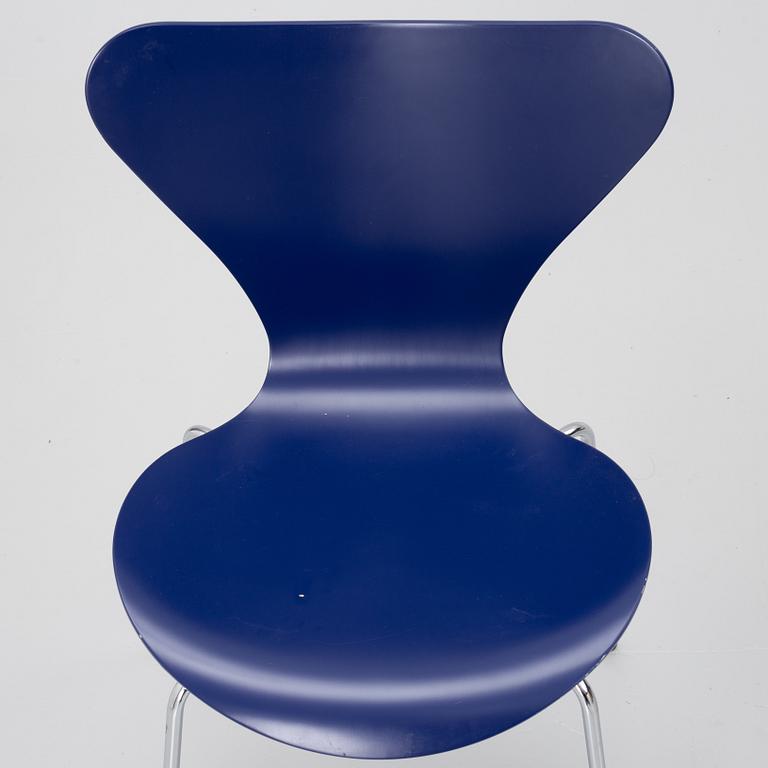 Arne Jacobsen, stolar, 4 st, "Sjuan", Fritz Hansen, Danmark.