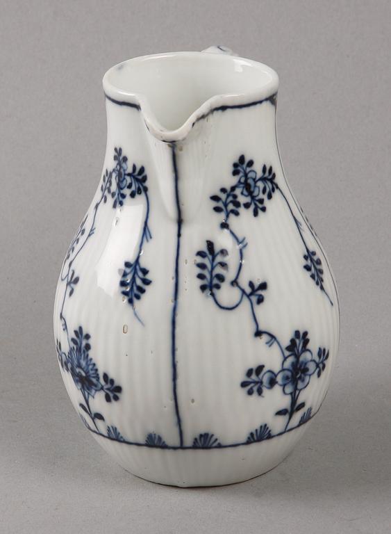 KANNA, porslin, Meissen, 1700-tal.