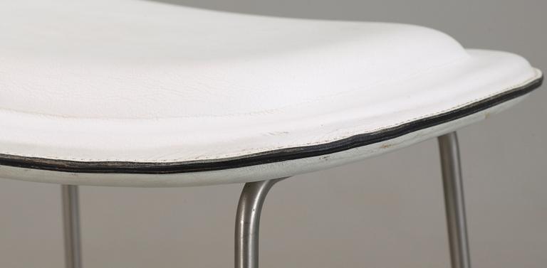 BARSTOLAR, 2 st. Designade av Jasper Morrison, Cappellini, Italien.