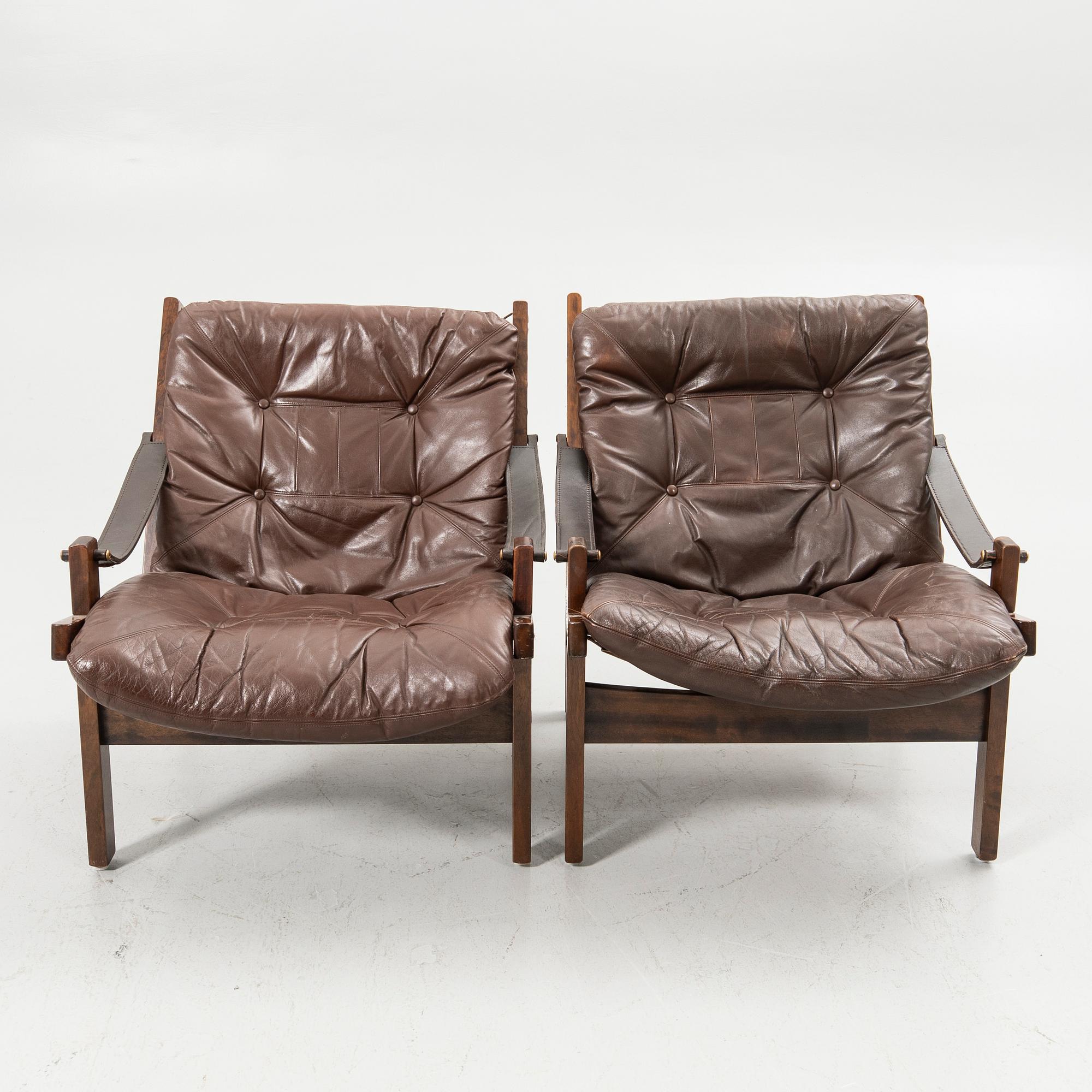 Torbjørn Afdal, Armchairs, a pair, "Hunter", Stranda Industri A/S for Bruksbo, Norway, 1960s/70s.
