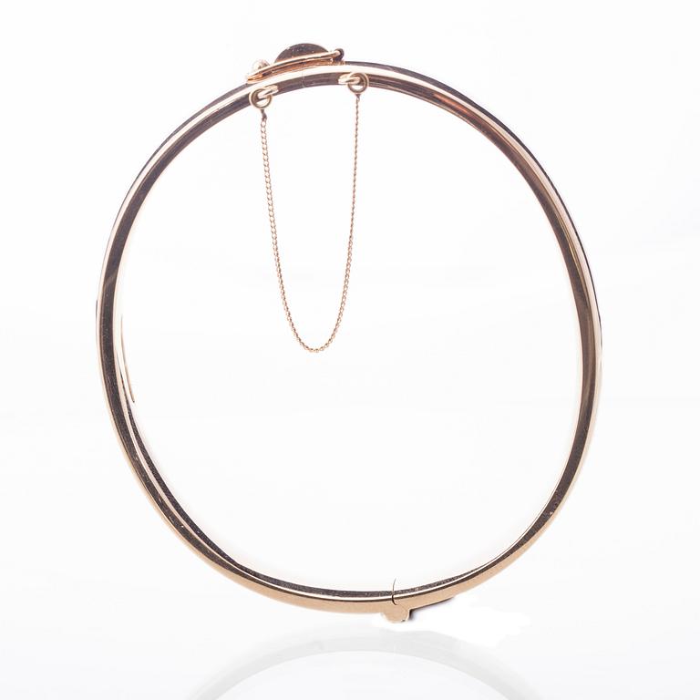 RANNERENGAS, 14K kultaa, Kultaseppä Aimo Salonen Helsinki 1965. Vikt 17,6 g.